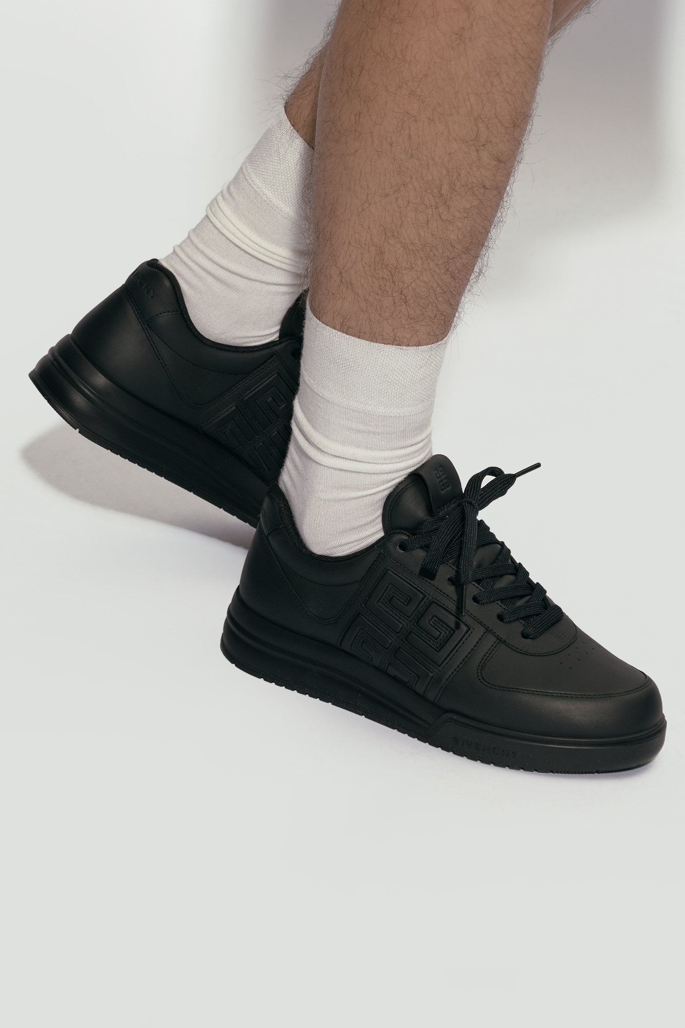 All black hot sale givenchy sneakers